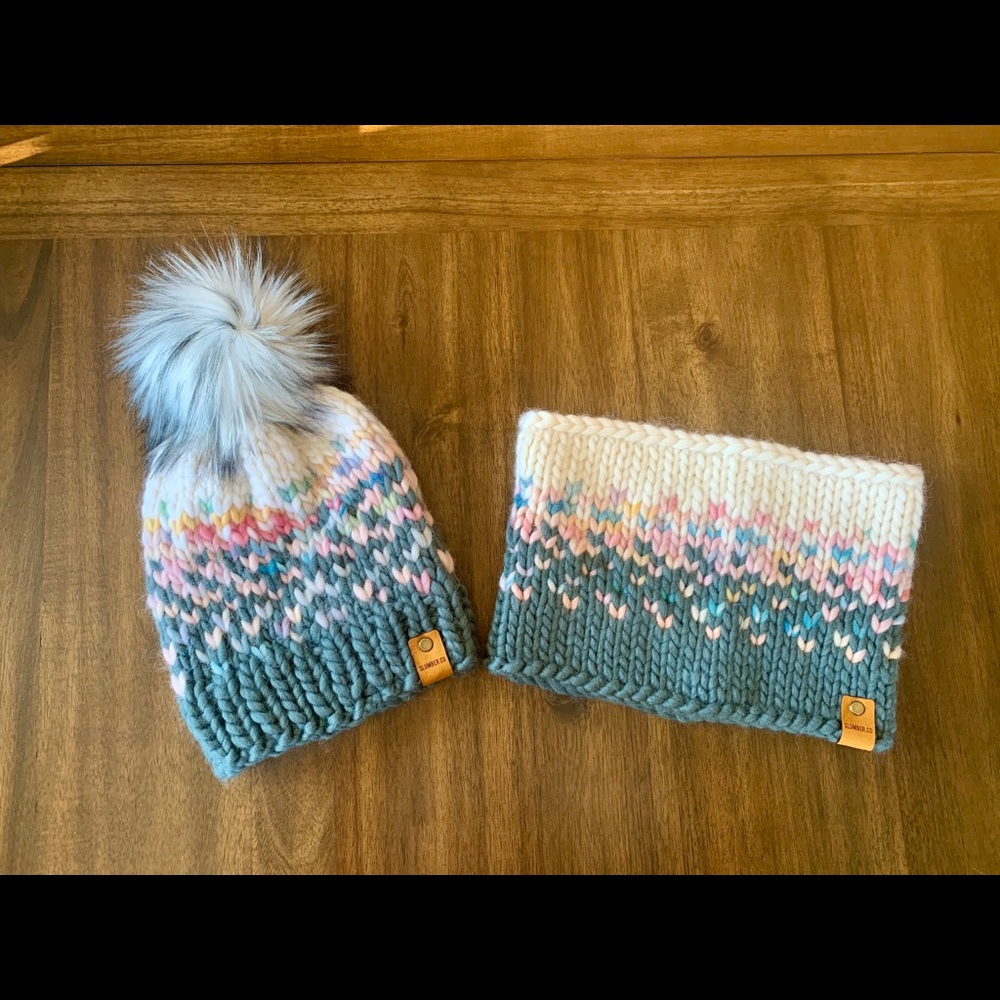 Sunrise Toque Beanie and Cowl Set
